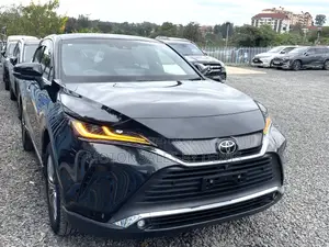Toyota Harrier 2.0 2020 Black