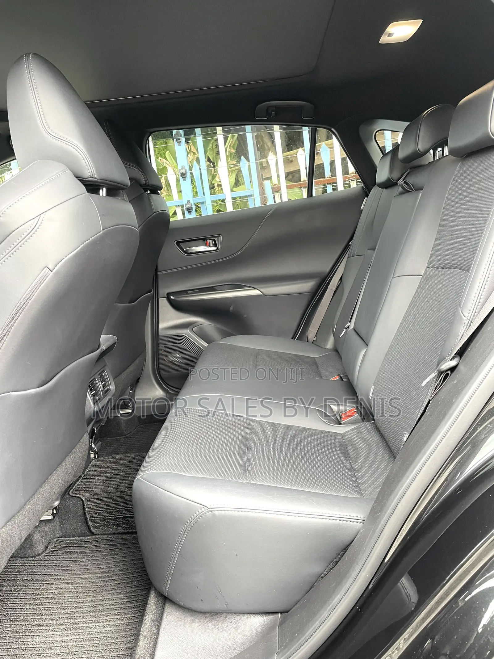 Toyota Harrier 2.0 2020 Black