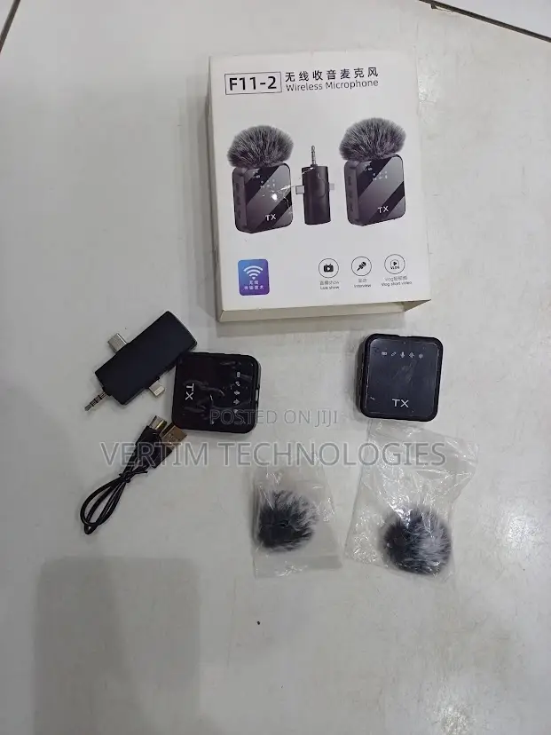 F11 Plug-and-Play Wireless Microphone With Receiver