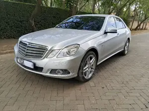 Mercedes-Benz E250 2009 Silver
