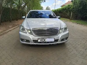 Mercedes-Benz E250 2009 Silver
