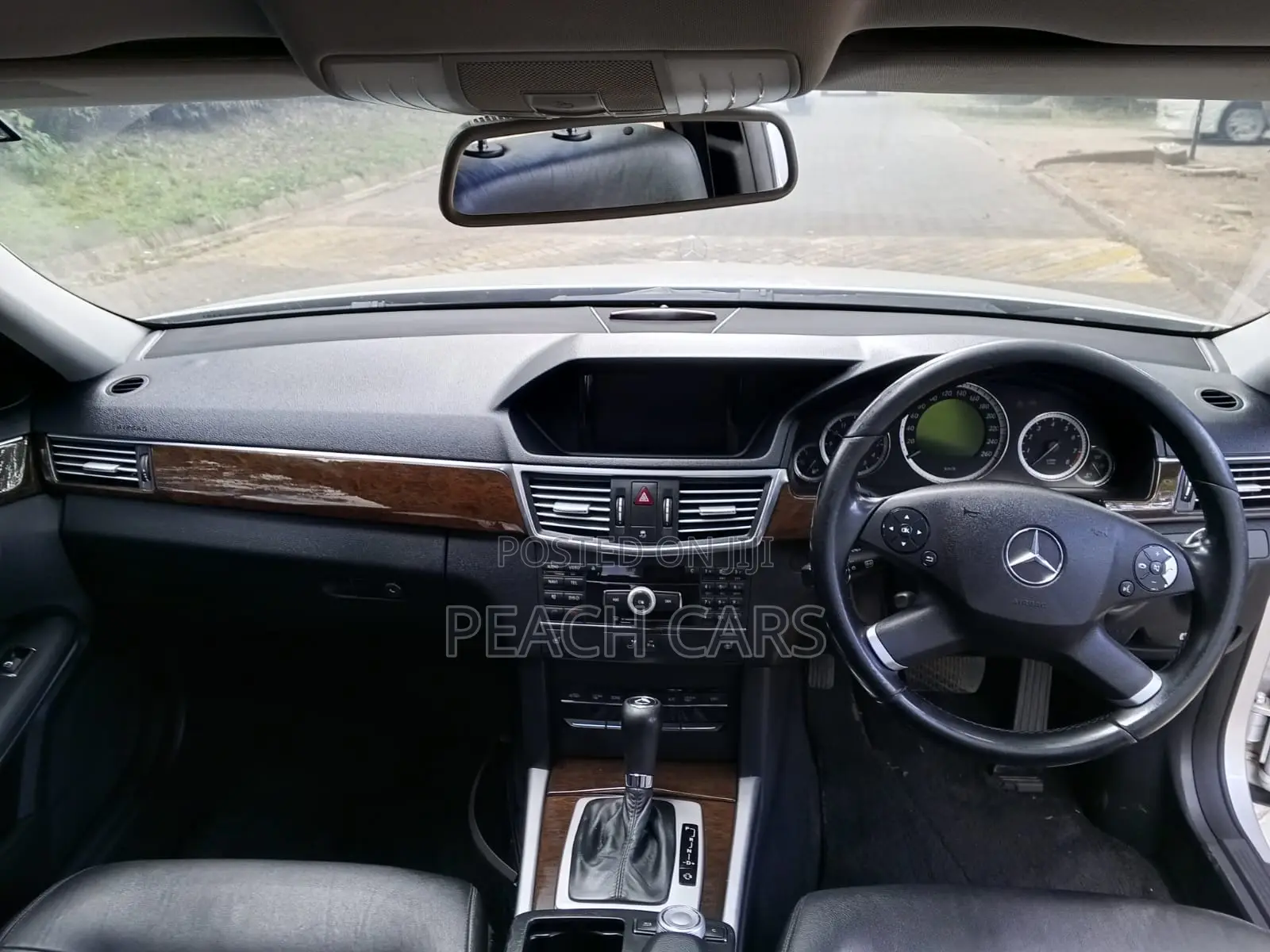 Mercedes-Benz E250 2009 Silver