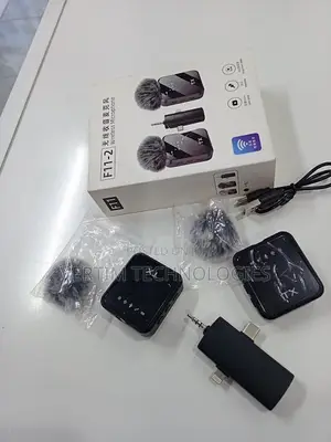 F11 Wireless Microphone for Podcasts and Online Meetings