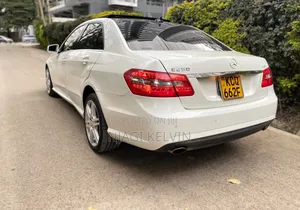 Mercedes-Benz E250 2011 Pearl