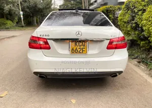 Mercedes-Benz E250 2011 Pearl