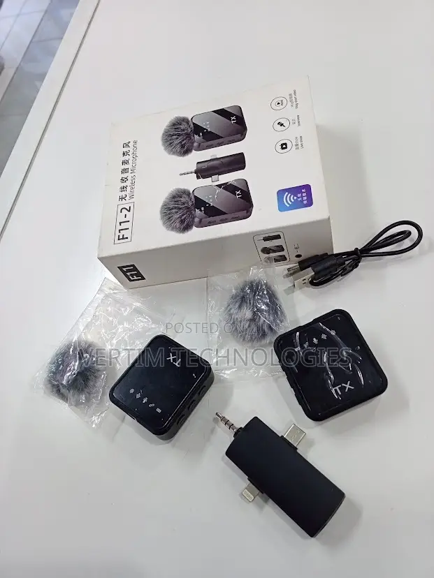 F11 Rechargeable Wireless Clip Microphone for Mobile Phones