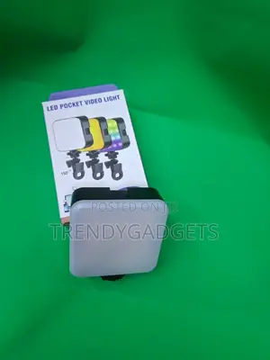 Ay-83 Led Pocket Video Light for Vlogging and Streaming