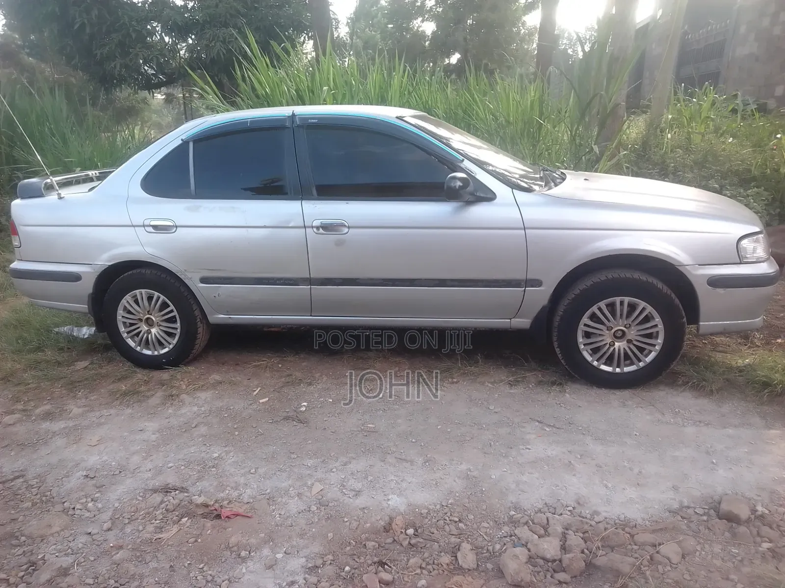 Nissan FB15 2009 Silver
