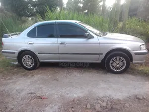 Nissan FB15 2009 Silver