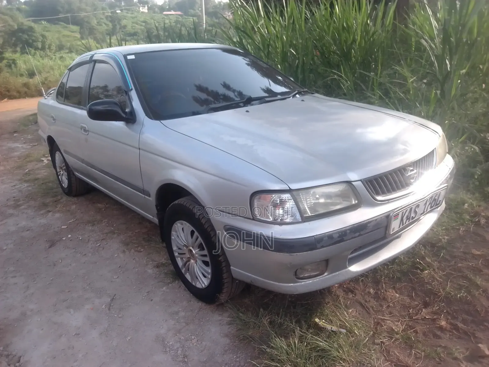 Nissan FB15 2009 Silver
