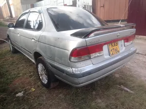 Nissan FB15 2009 Silver