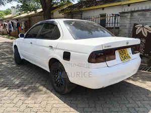 Nissan FB15 2004 White