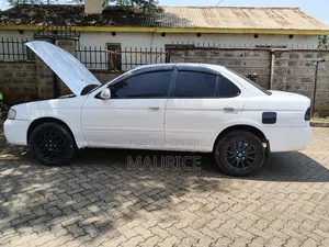 Nissan FB15 2004 White
