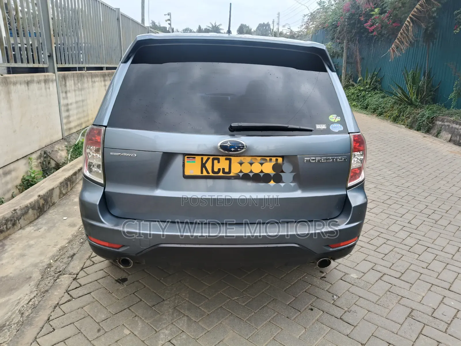 Subaru Forester 2010 Gray