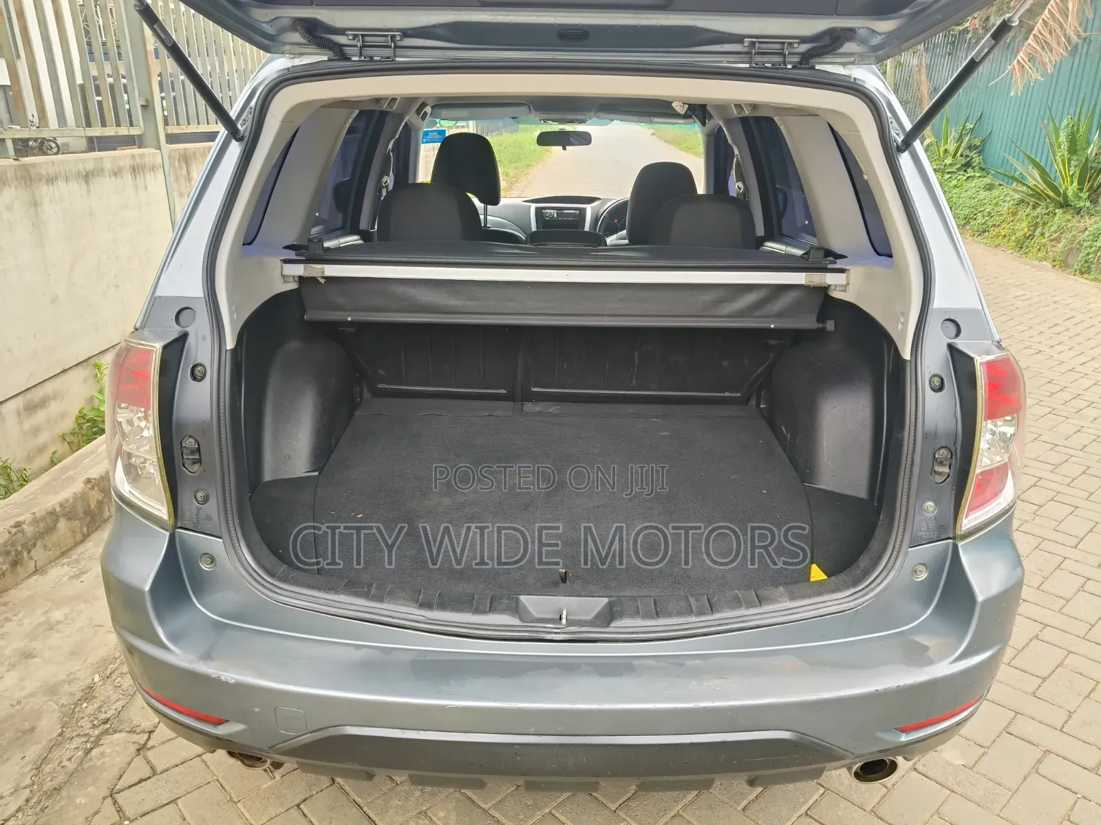 Subaru Forester 2010 Gray