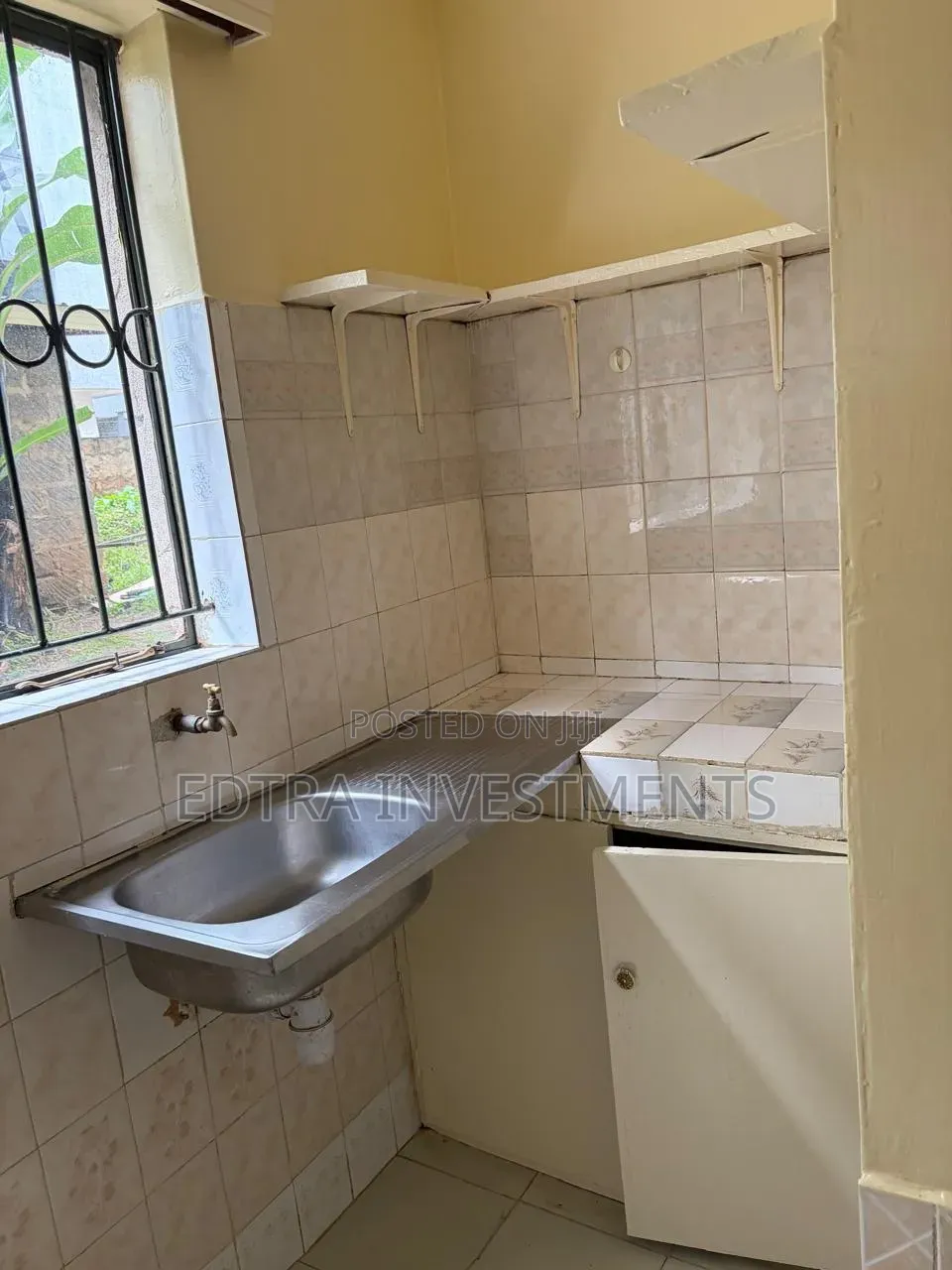 Studio Apartment in Lavington, Valley Arcade for rent