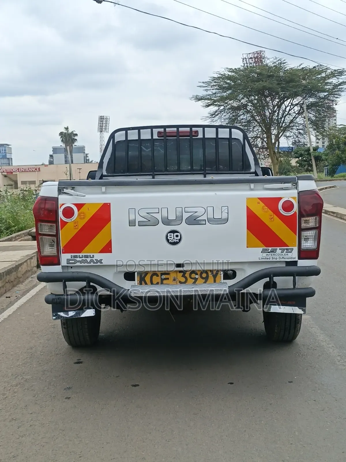 Isuzu D-MAX 2015 White