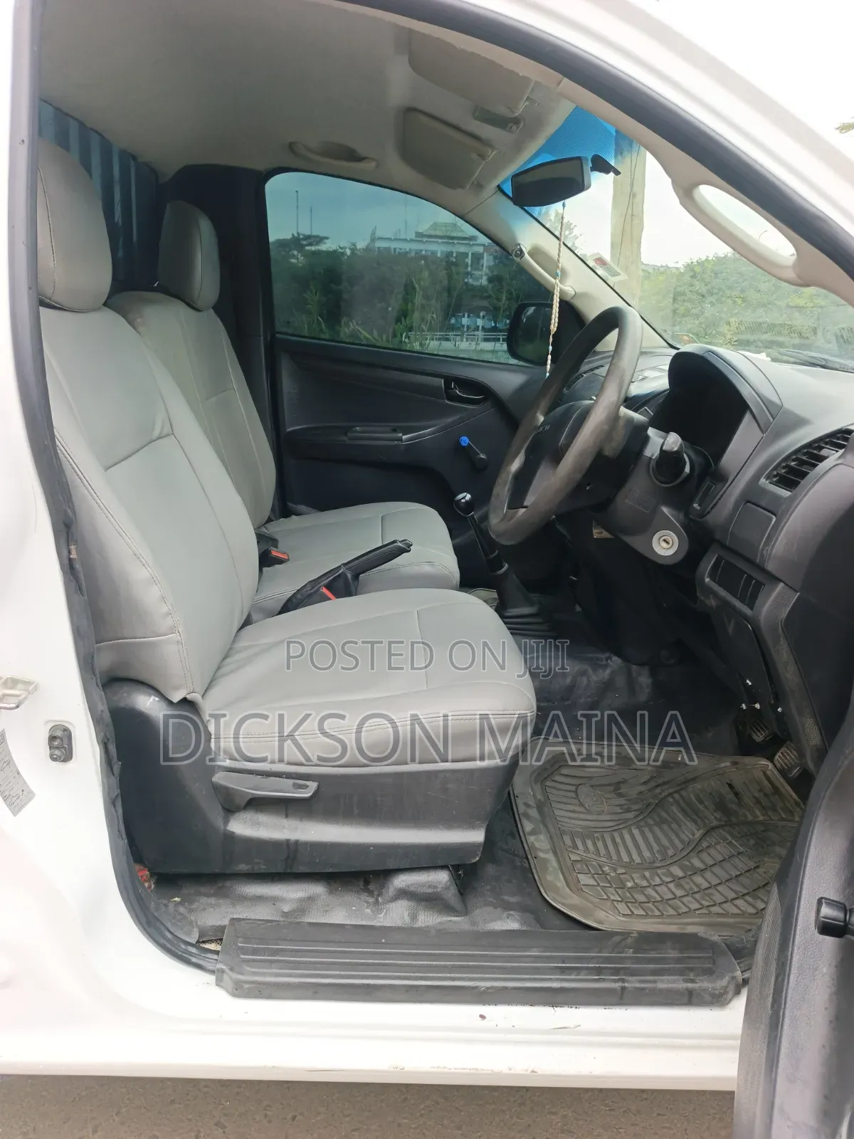 Isuzu D-MAX 2015 White