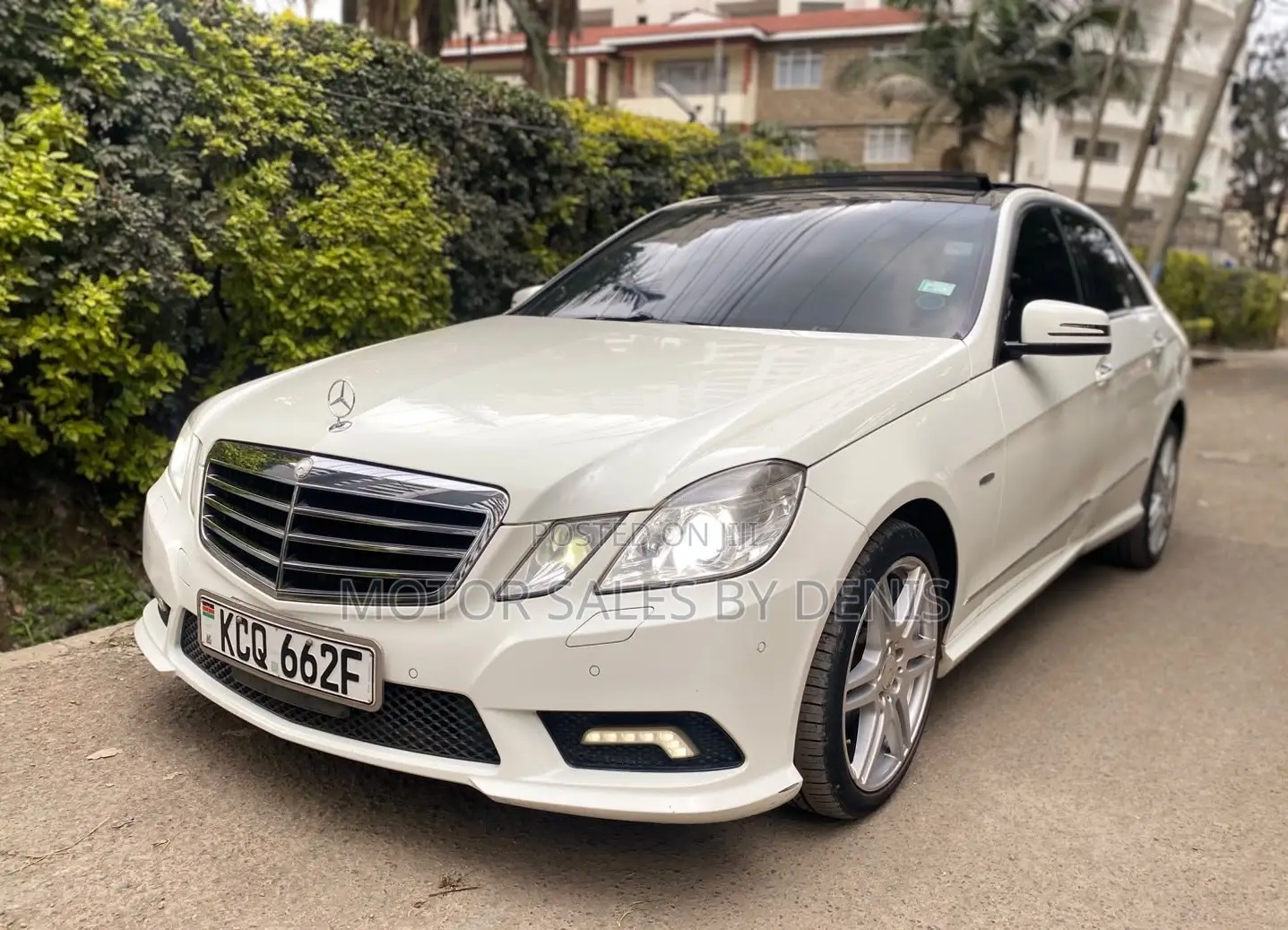 Mercedes-Benz E250 2011 Pearl