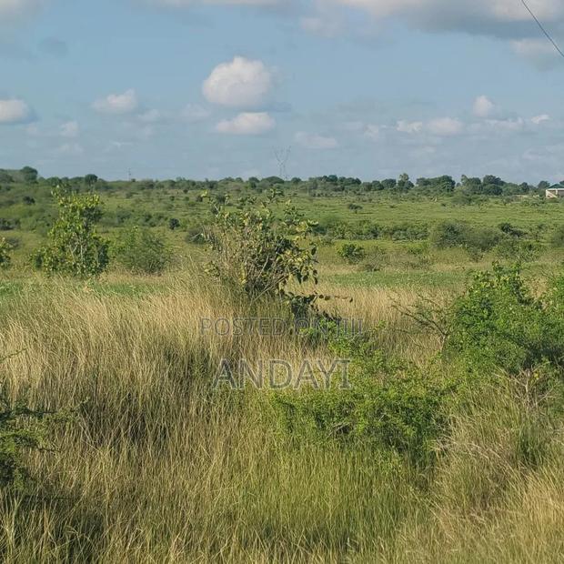 1000 Acre for Sale in Malindi, Adu