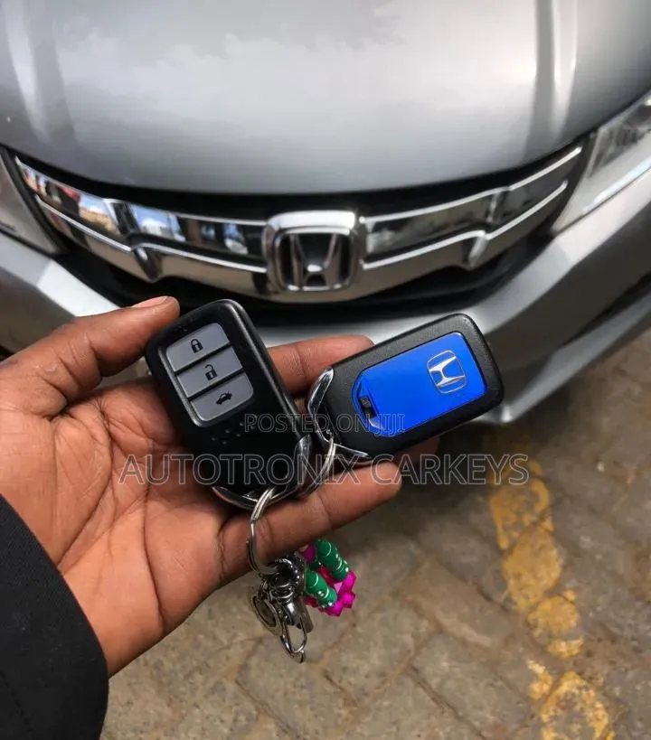 Honda Vezel Key Cutting/Key Duplication