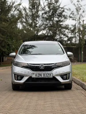 Honda Fit 2016 Silver