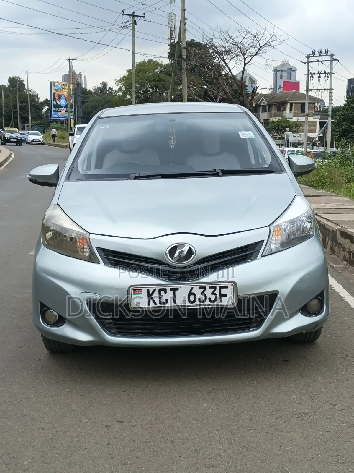 Toyota Vitz 2012 Green