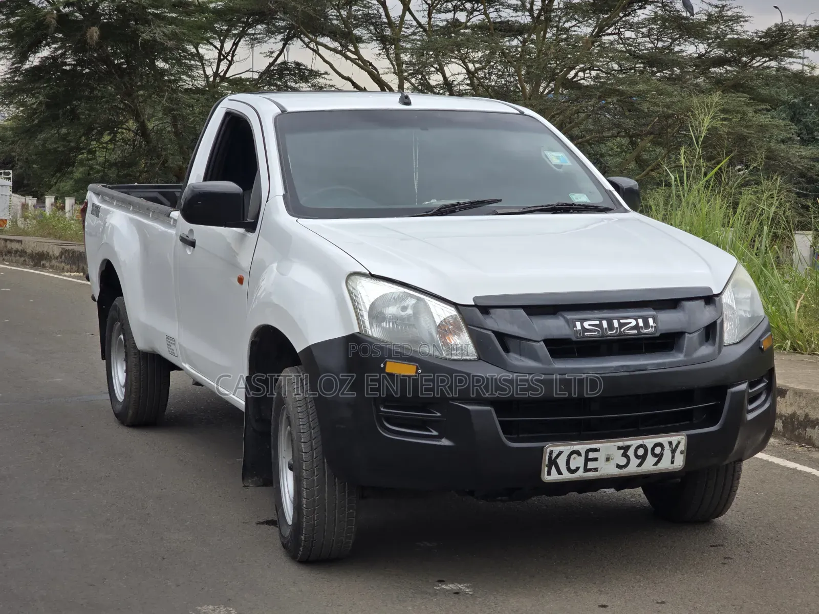 Isuzu D-MAX 2015 White