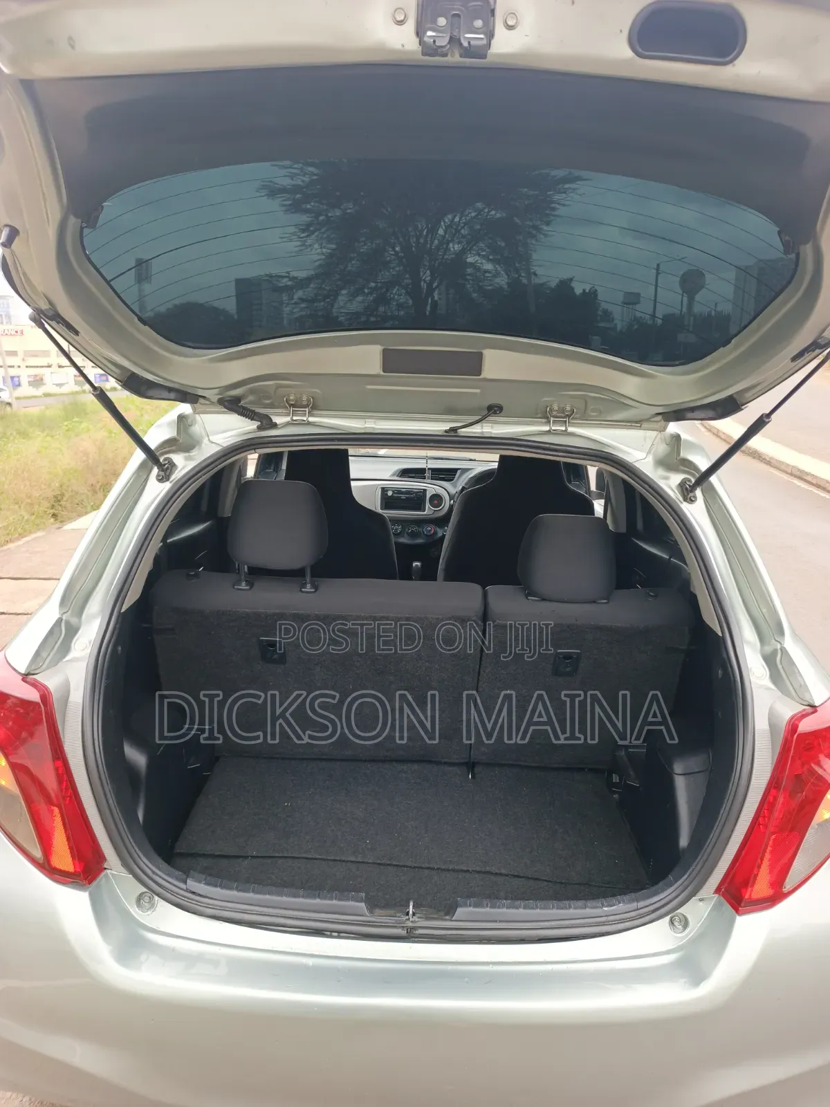 Toyota Vitz 2012 Green