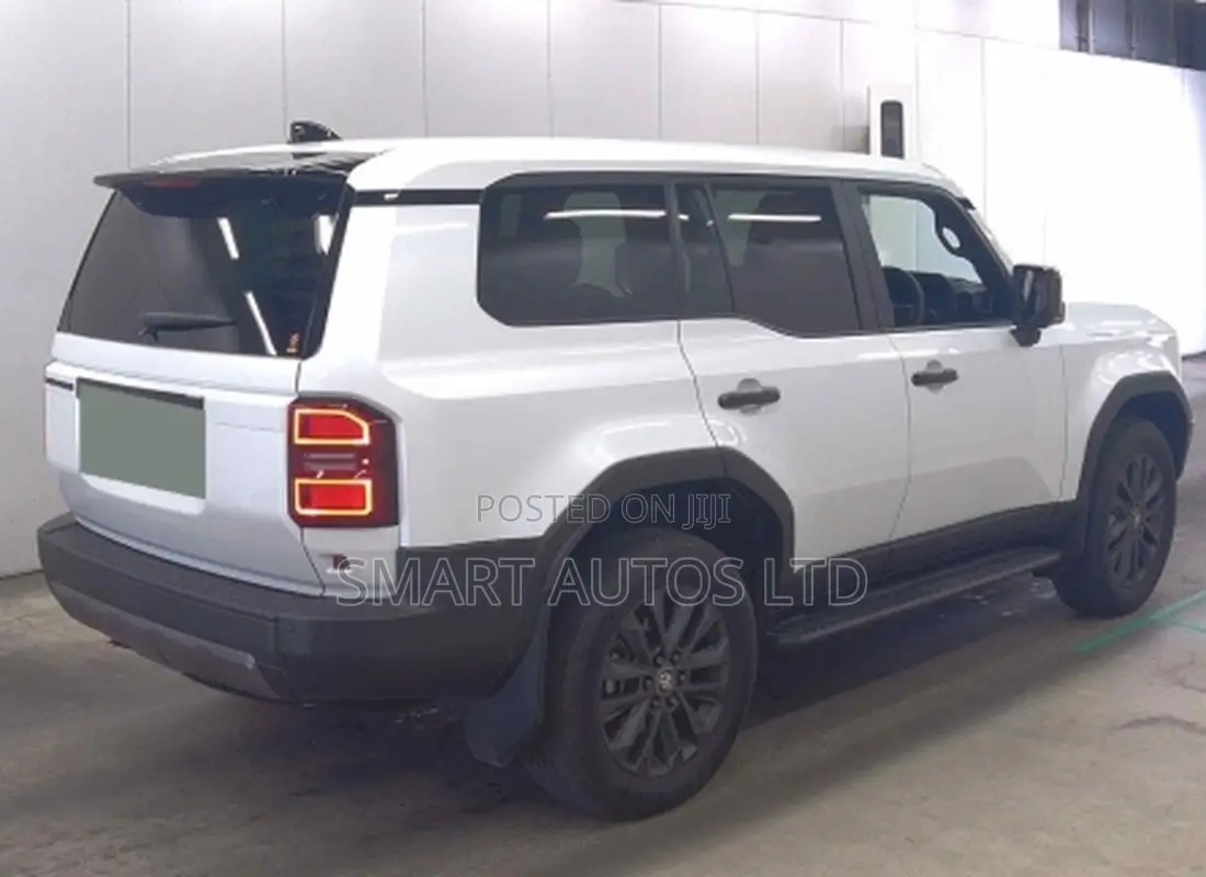 Toyota Land Cruiser Prado 2.8 2024 White