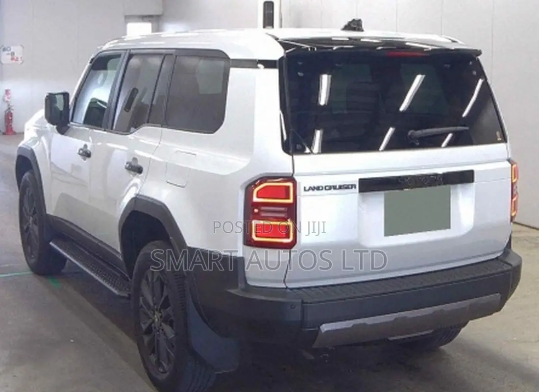 Toyota Land Cruiser Prado 2.8 2024 White