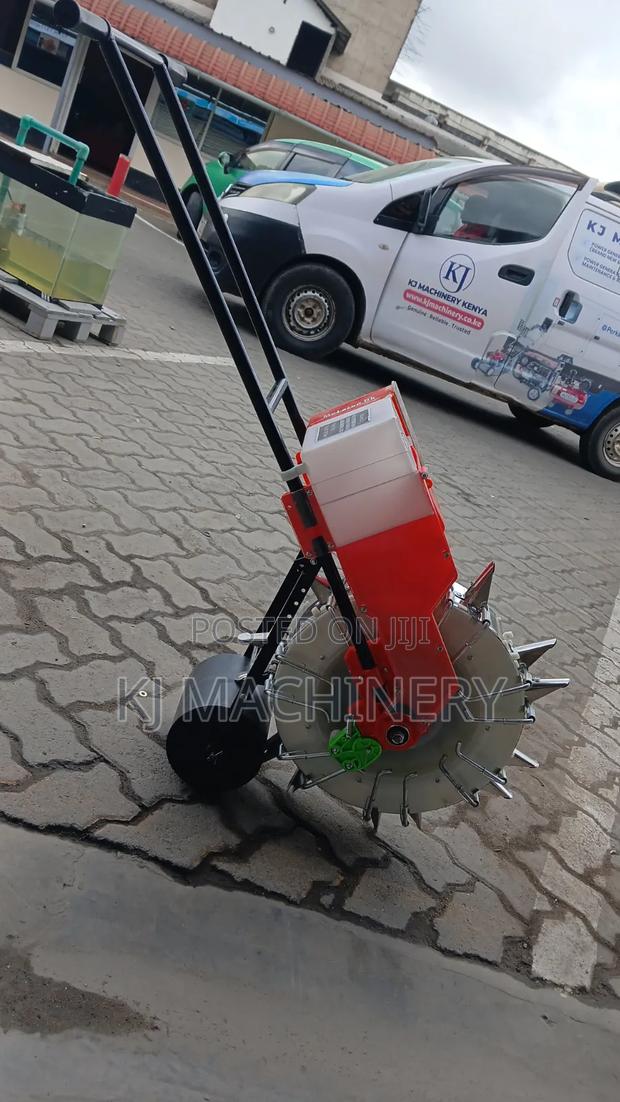Seed and Fertilizer Planter Super Quality Brand - thumbnail 7