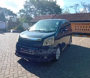 Toyota Noah 2010 Black