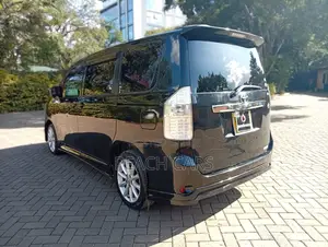 Toyota Noah 2010 Black
