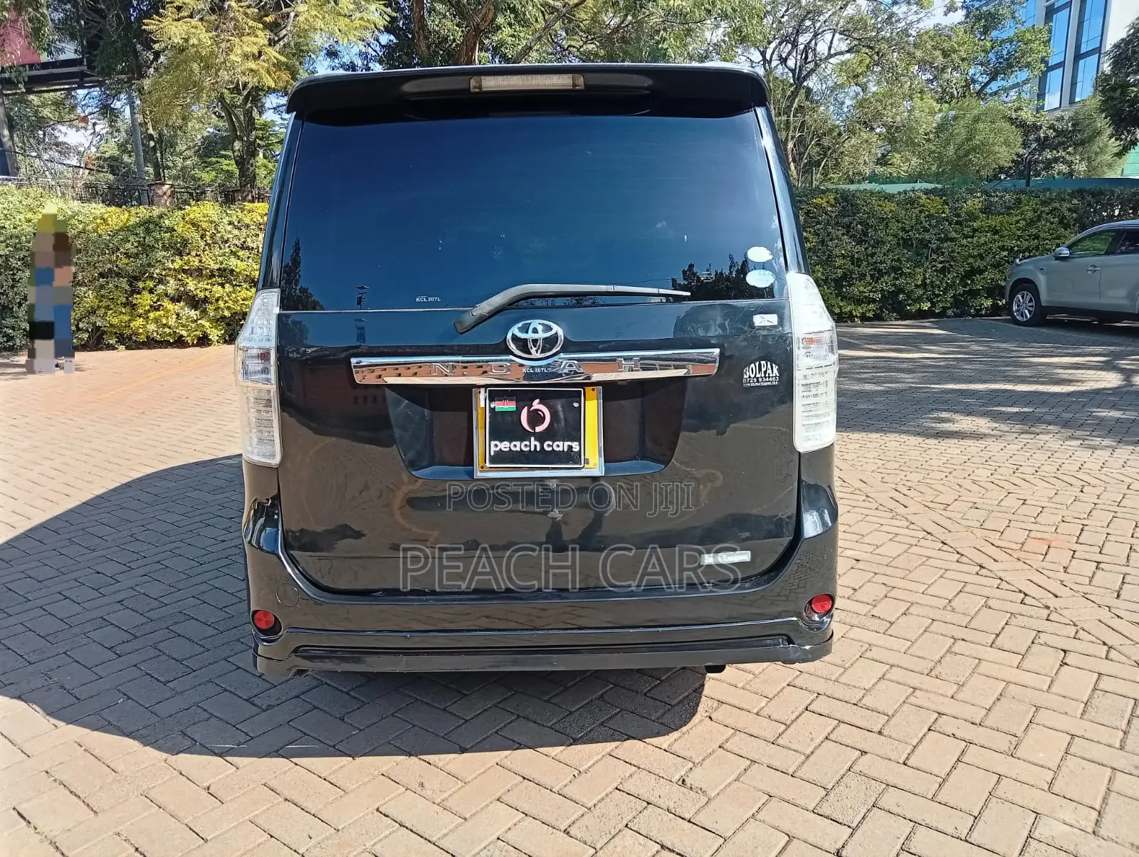 Toyota Noah 2010 Black