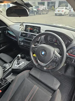 BMW 118i 2016 Brown