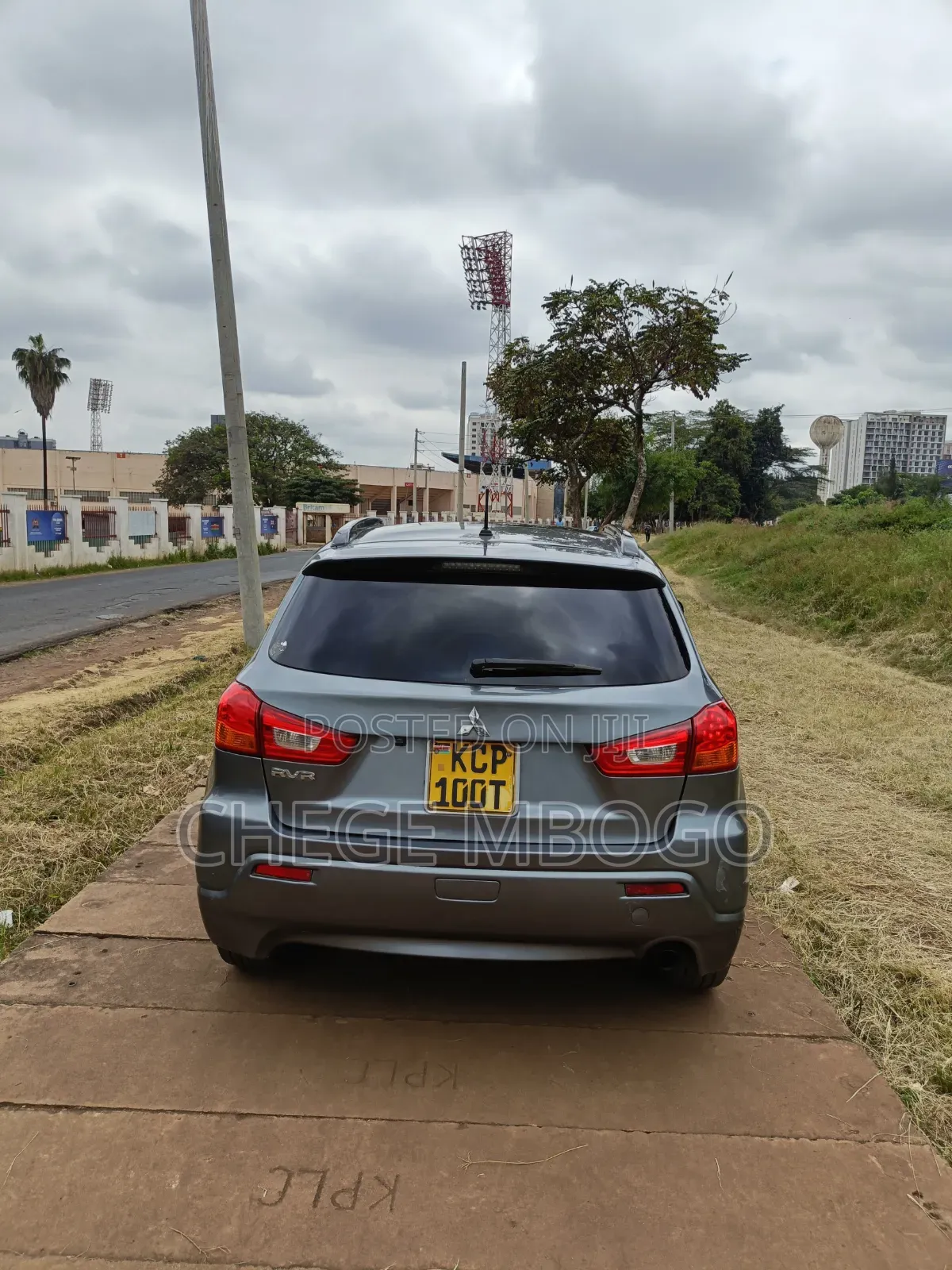 Mitsubishi RVR 2010 Silver