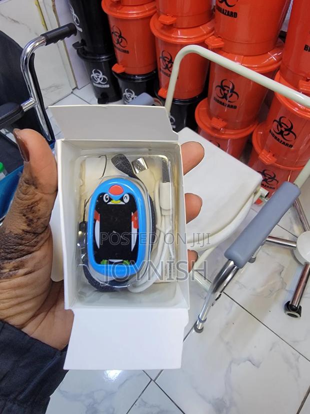Pulse Oximeters Blue - thumbnail 2