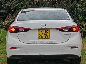 Mazda Axela 2015 White