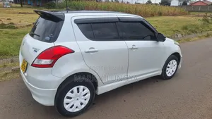 Suzuki Swift 2015 Pearl