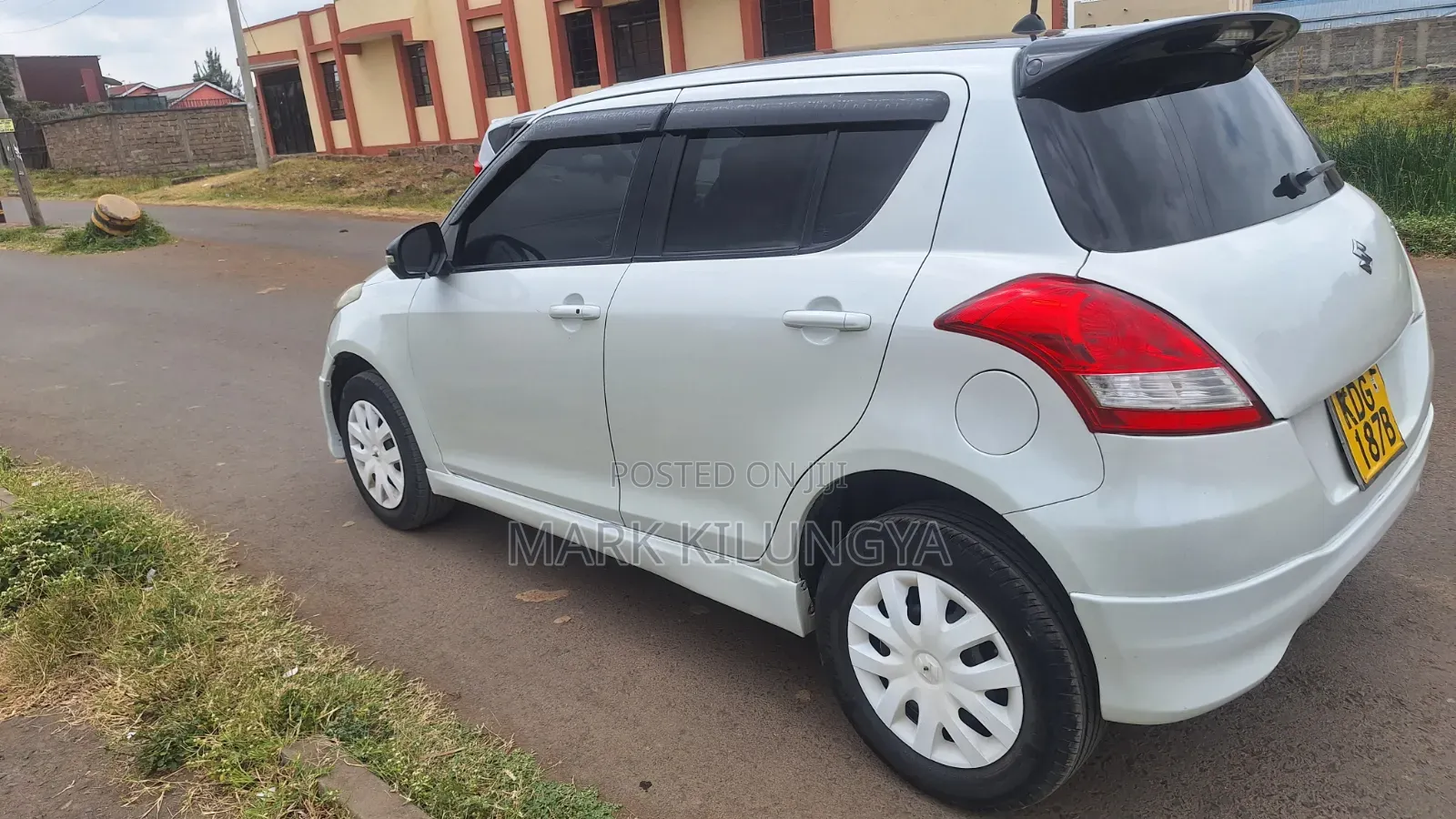 Suzuki Swift 2015 Pearl