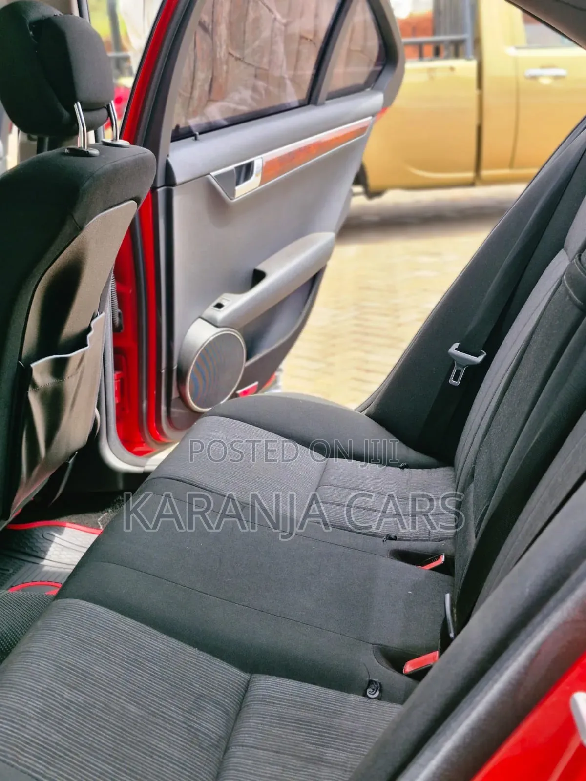 Mercedes-Benz E200 2010 Red