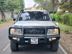 Toyota Land Cruiser Prado 2001 White