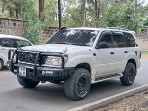 Toyota Land Cruiser Prado 2001 White