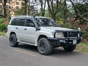 Toyota Land Cruiser Prado 2001 White