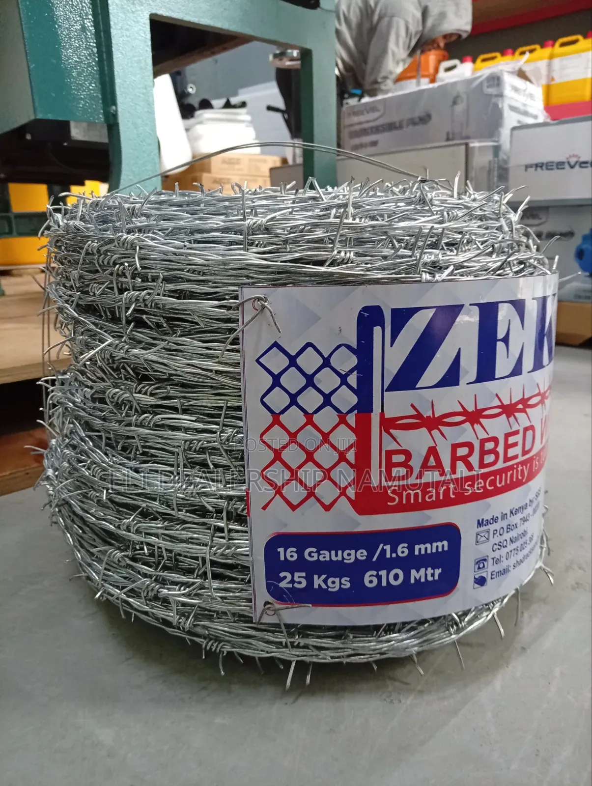 Zeka Heavy-Duty Galvanized Barbed Wire Coil 25kg/610m