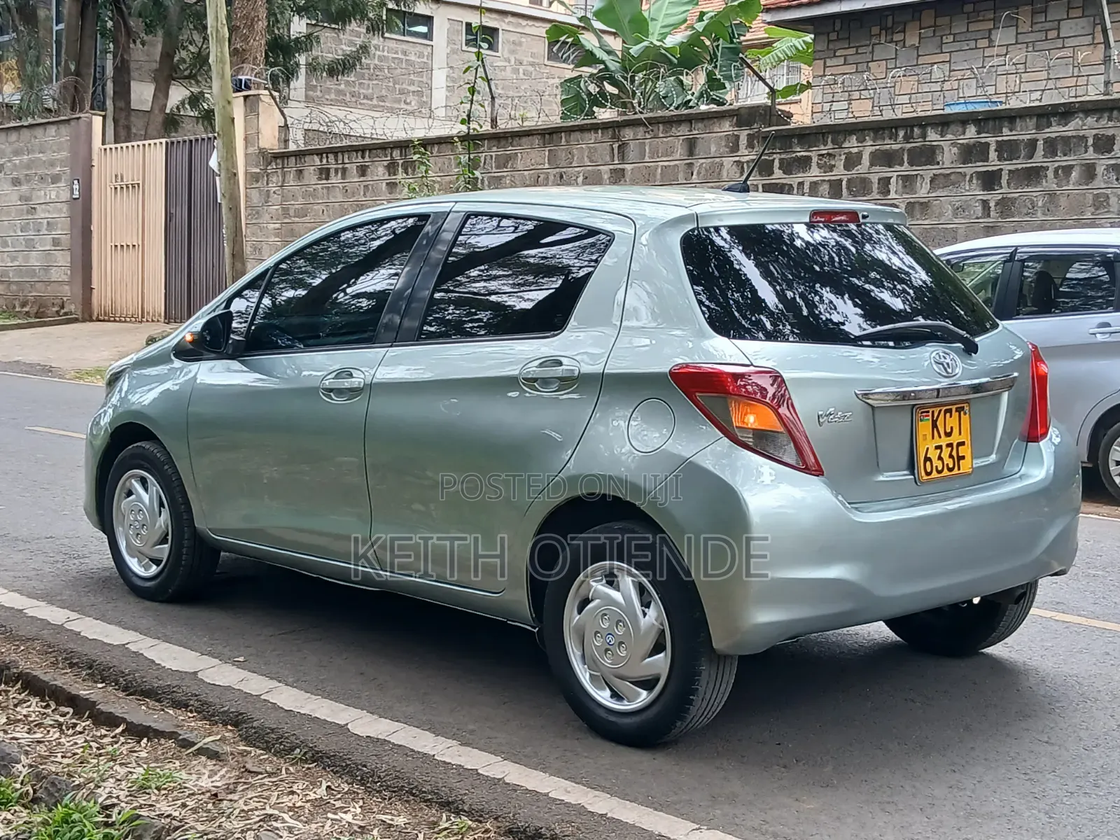 Toyota Vitz 2012 Green