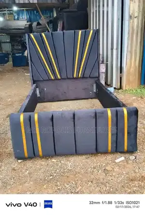 Grey Chester Bed