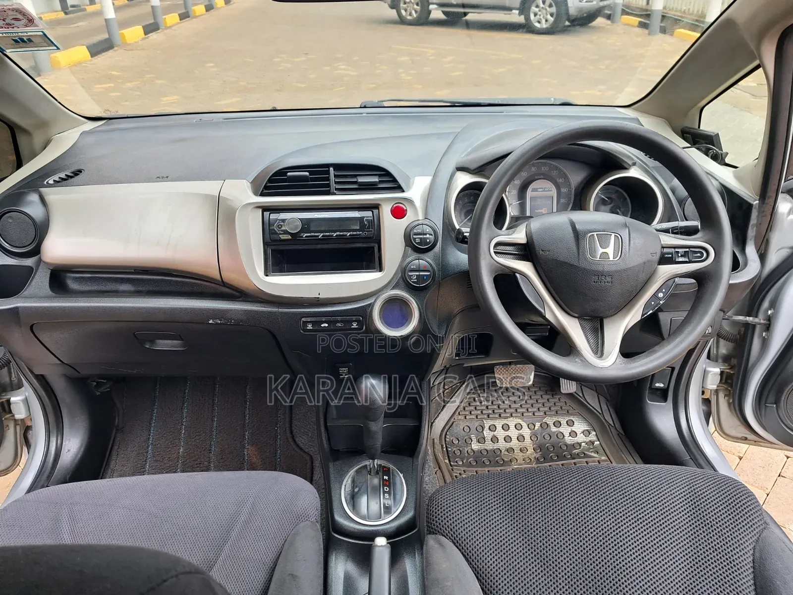 Honda Fit 2013 Silver