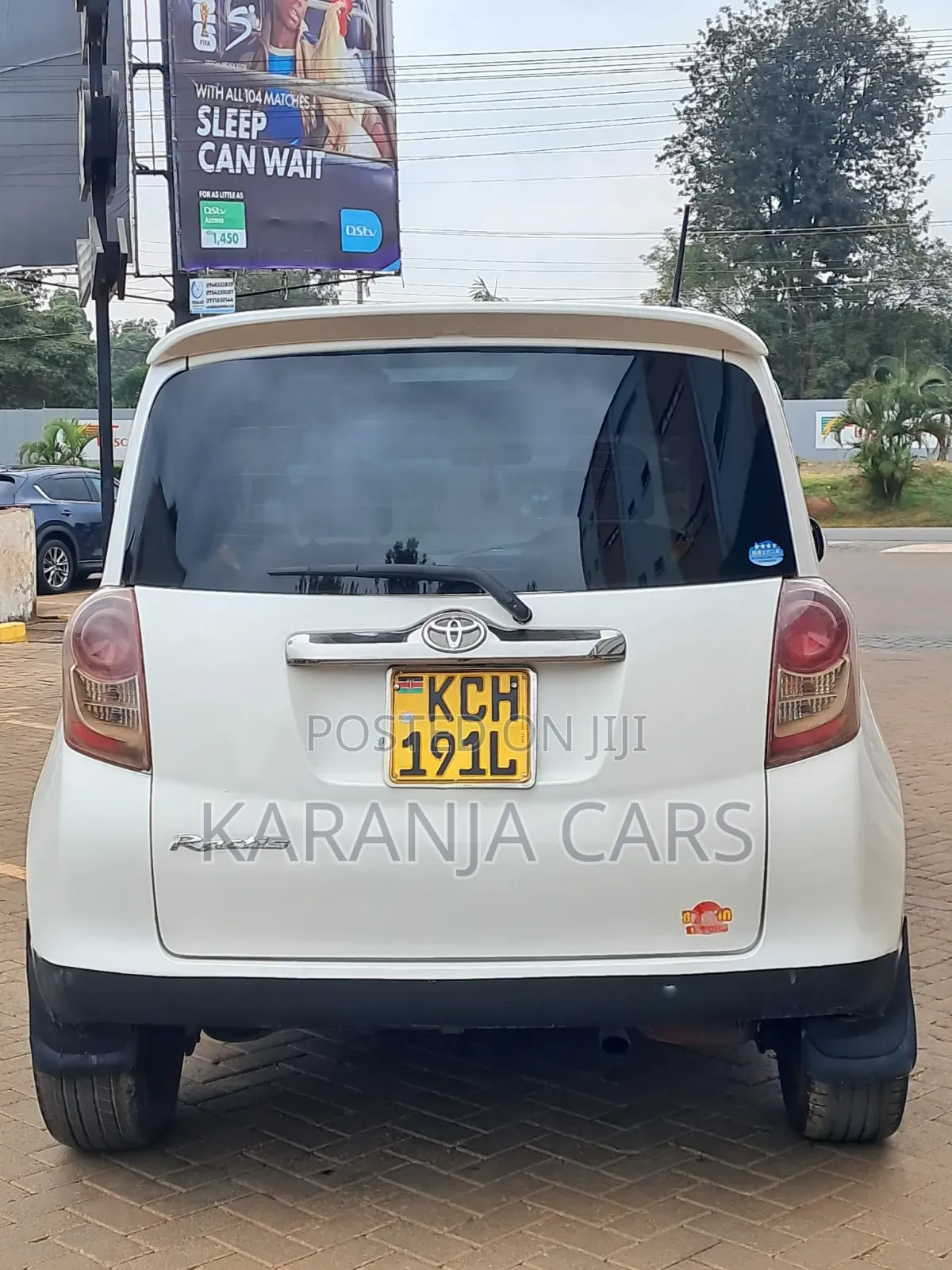 Toyota Ractis 2009 White